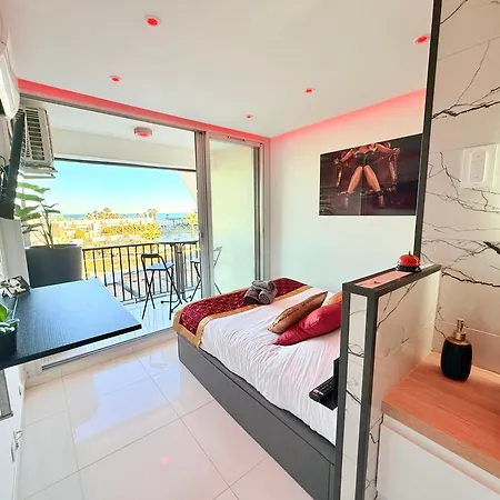 Apartment Village Naturiste - Heliopolis Luxe - Le Bacchus